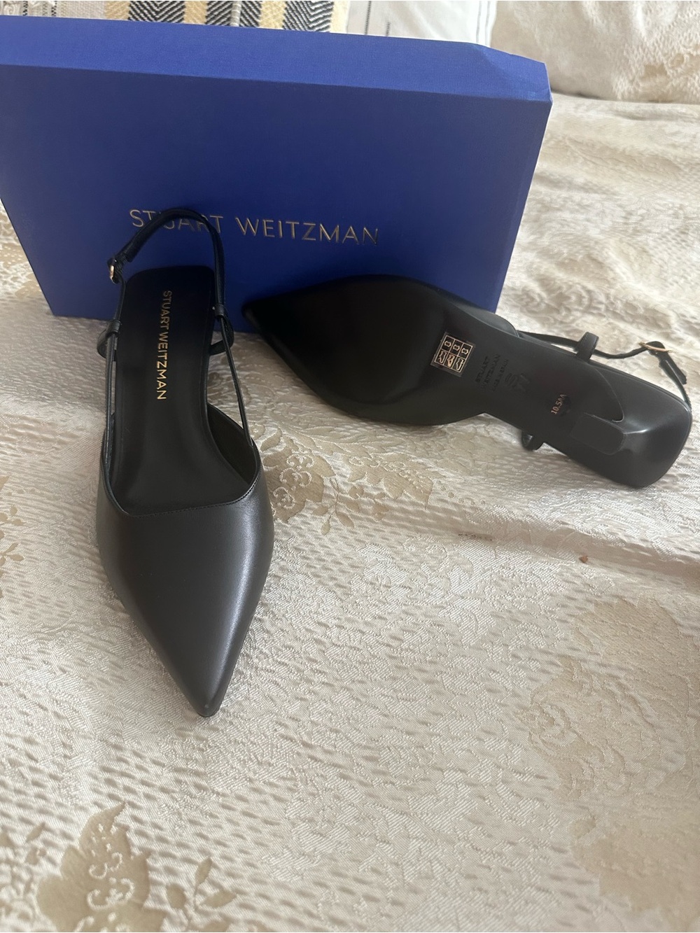 Stuart Weitzman Black Pointed Slingback leather Heels